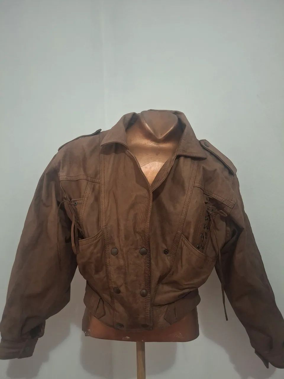 Jaqueta de couro legítimo bomber com amarrações tm M - Foto 2