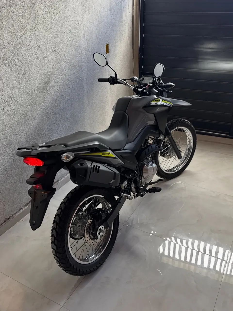 BROS 160