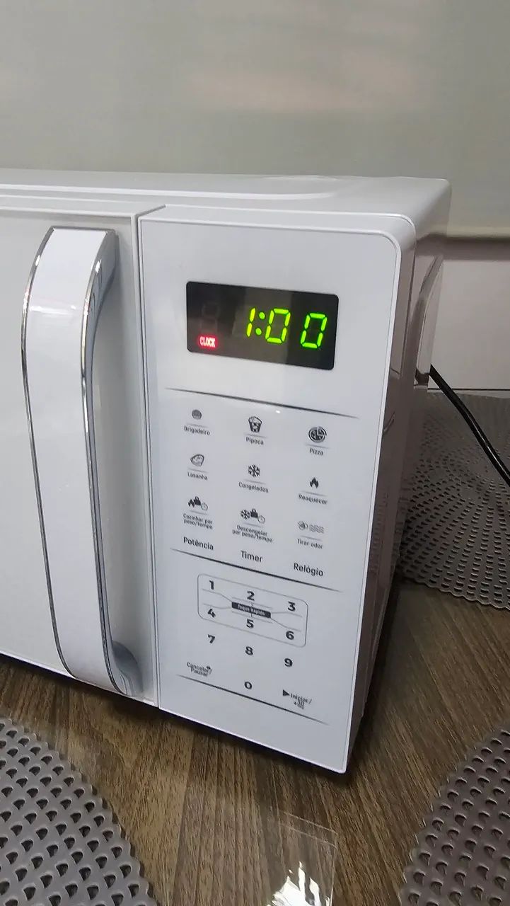 Microondas Britânia 20L novo - Foto 2