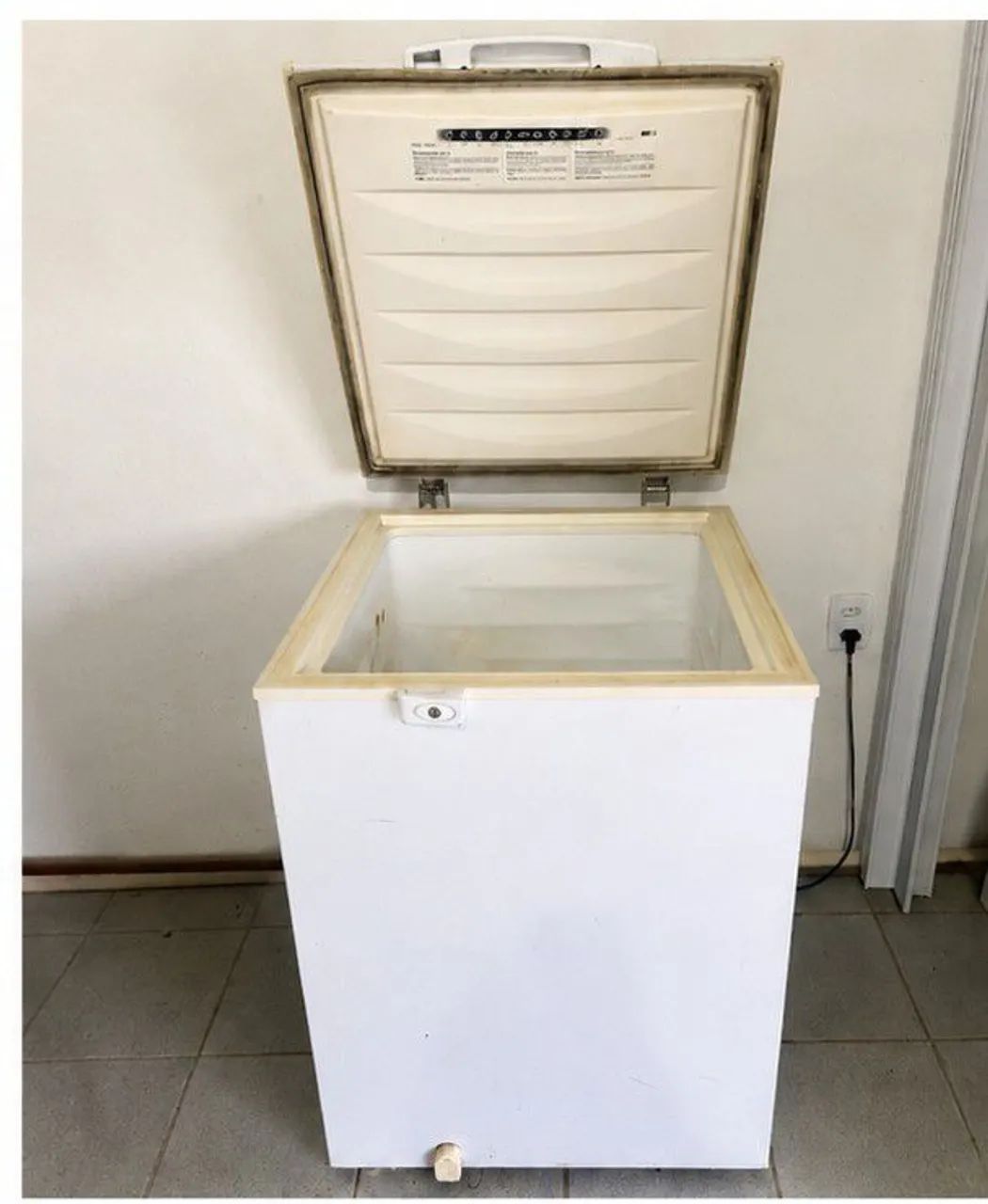 Vendo freezer 160 litros  - Foto 2