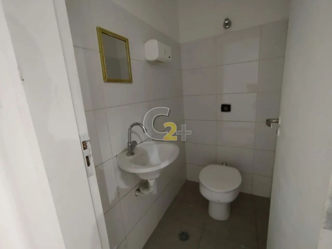 Loja Comercial à venda no Centro com 73,86m². - Foto 2
