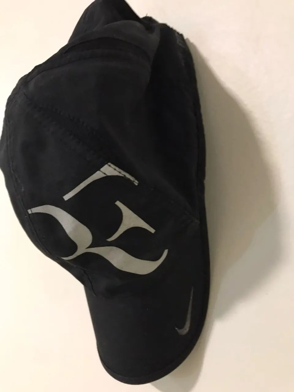 Boné raro preto Roger Federer