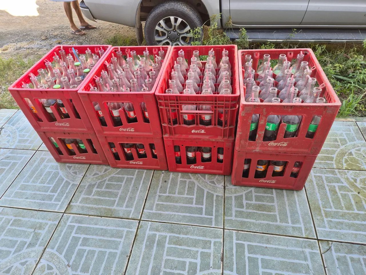 VENDO GRADES DE COCA COLA 