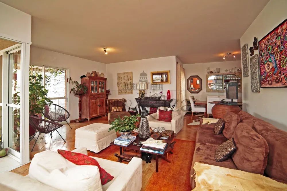 Apartamento - Moema - 3 Suítes - 197m²