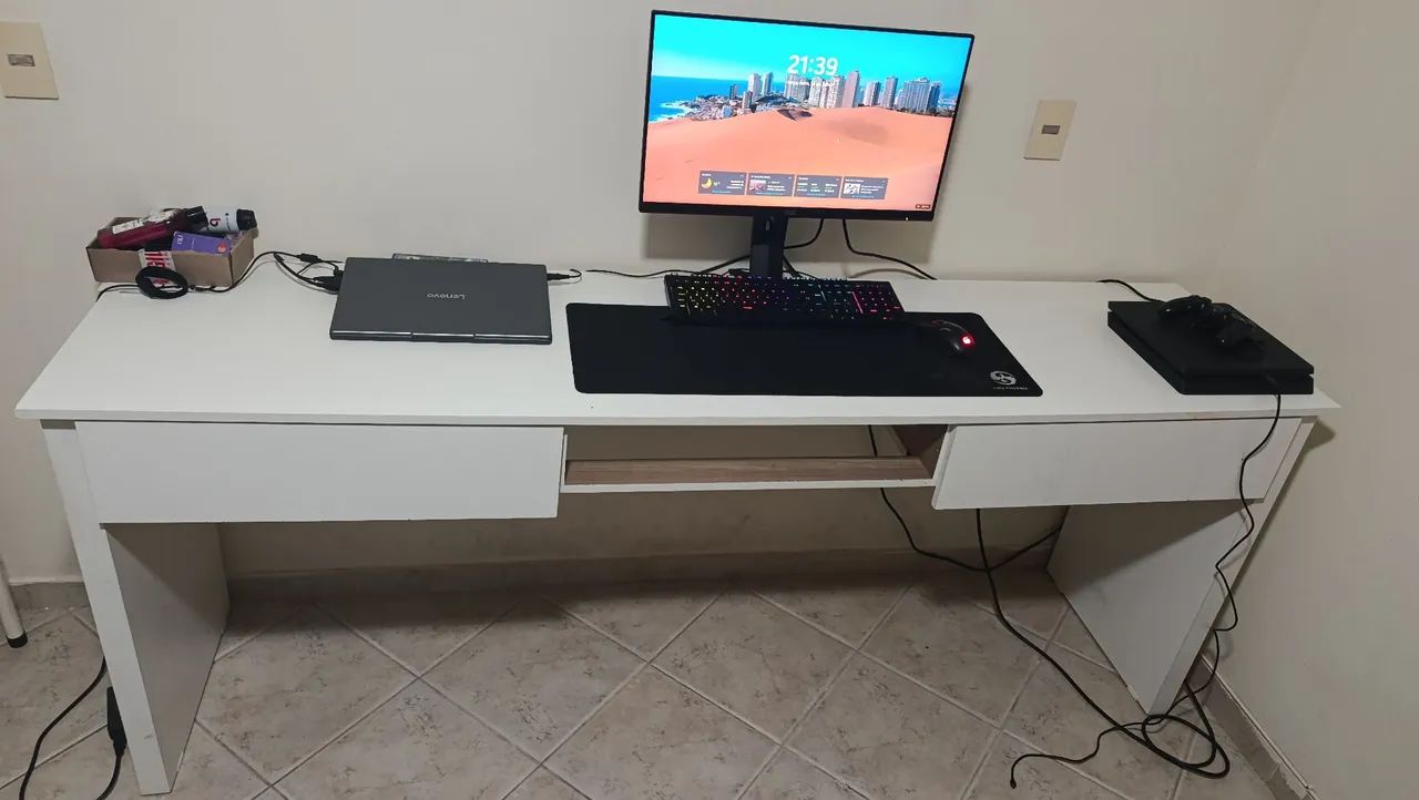 mesa de escritório e quarto ampla  - Foto 3