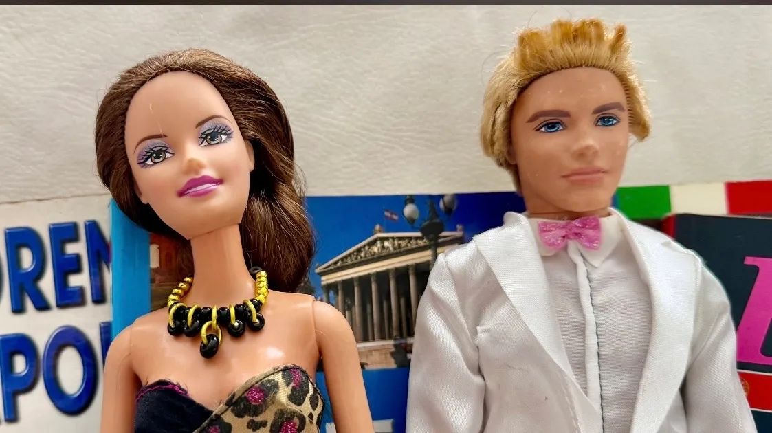 Lote de Barbie e Ken  - Foto 2