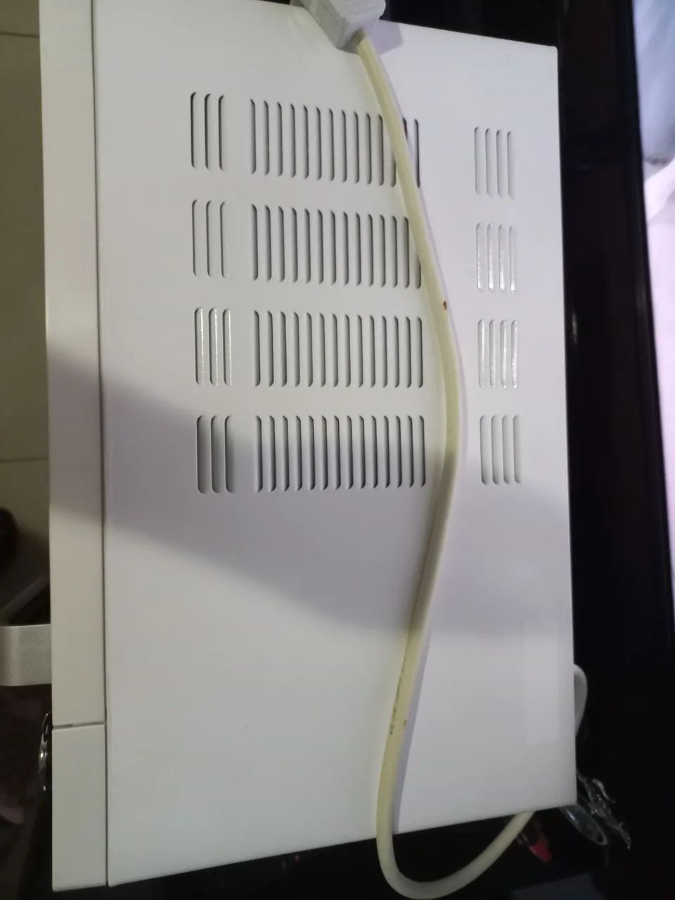 Micro-ondas  fhilco 18 litros - Foto 3