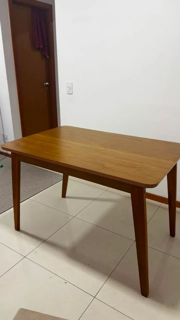 Mesa de madeira 