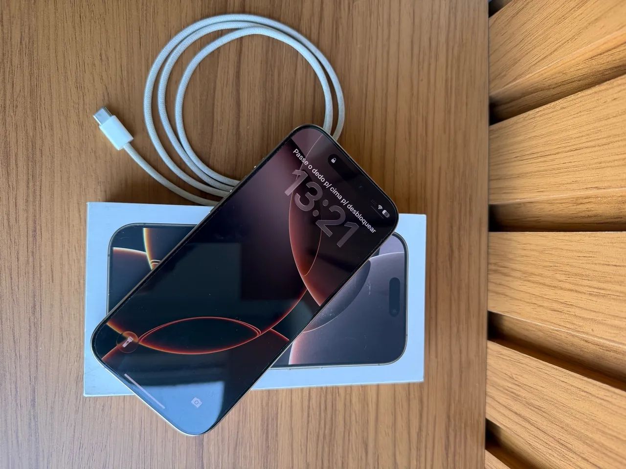 iPhone 16 Pro 128gb Desert Titânio (Com caixa e cabo originais)