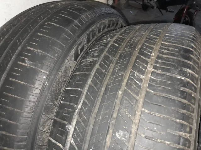 Pneu P225 / 55R18 Goodyear - Foto 2