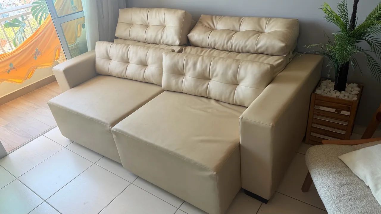 Sofá retrátil com tecido factor