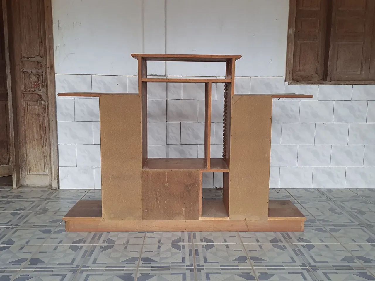 Rack de madeira maciça  - Foto 2