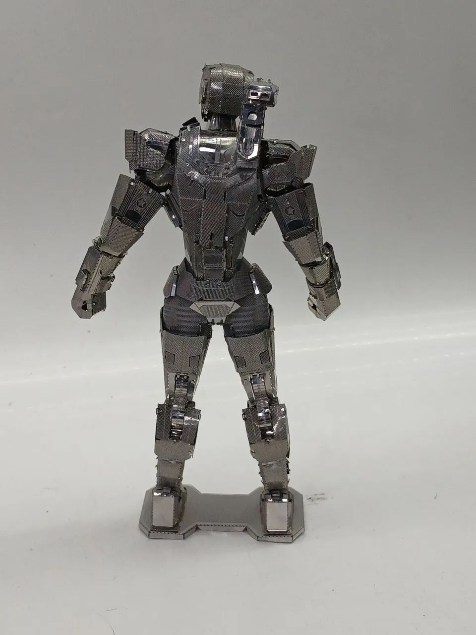 Figura War Machine - Marvel Metal Earth - Montado - Foto 4