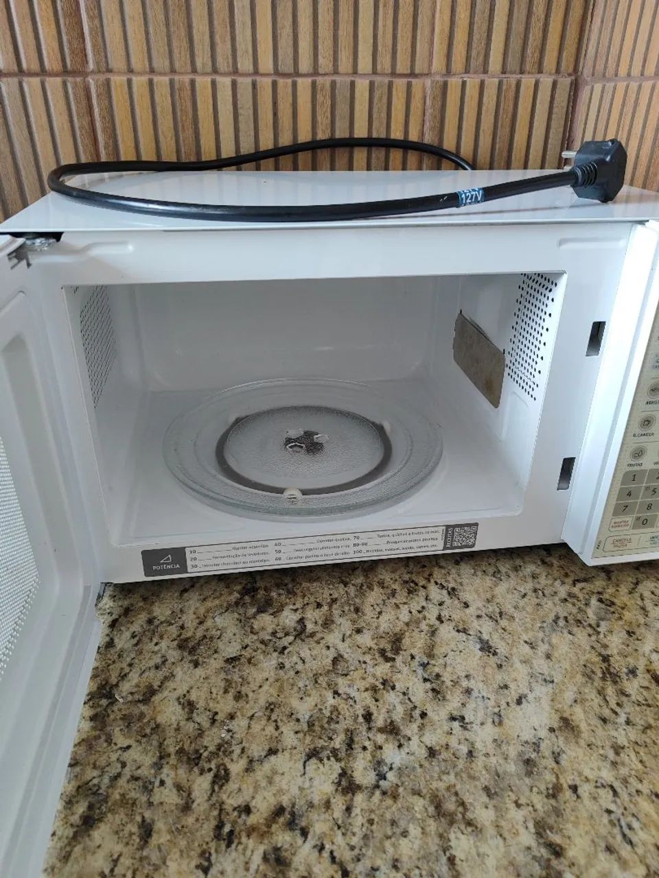 Microondas Eletrolux 28 litros  - Foto 3
