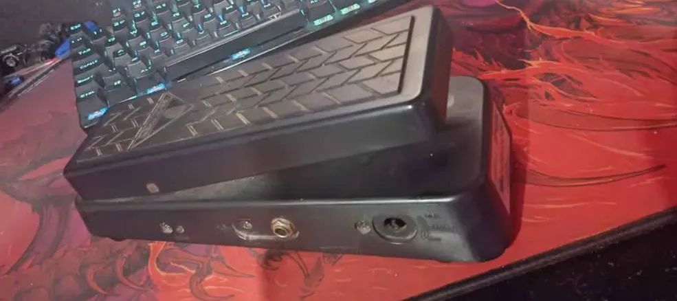 Wah Wah Hellbabe Behringer HB01 - Foto 2