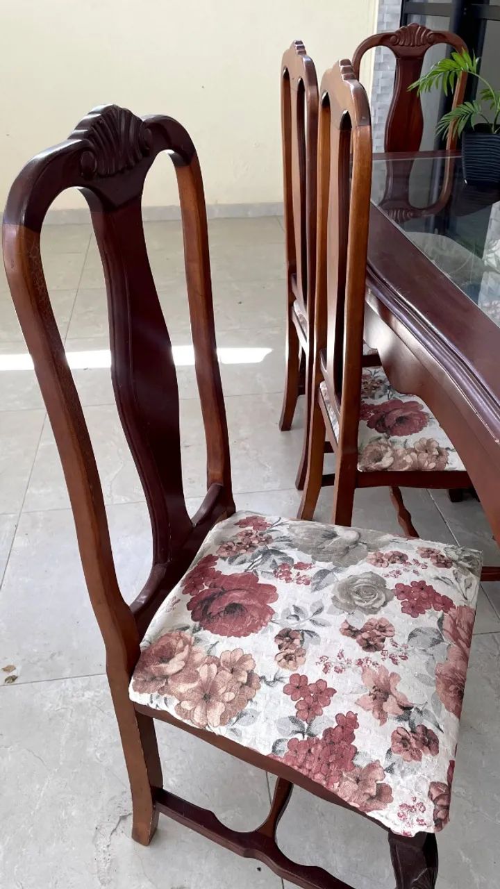 MESA DE JANTAR COM 8 CADEIRAS - Foto 2