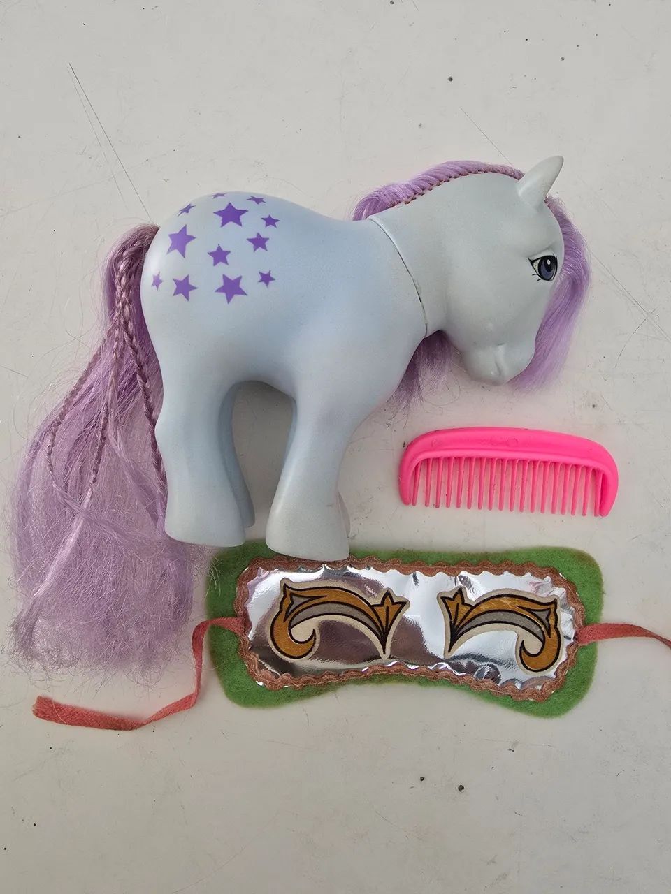 Meu querido poney antigo com dois acessórios  - Foto 2