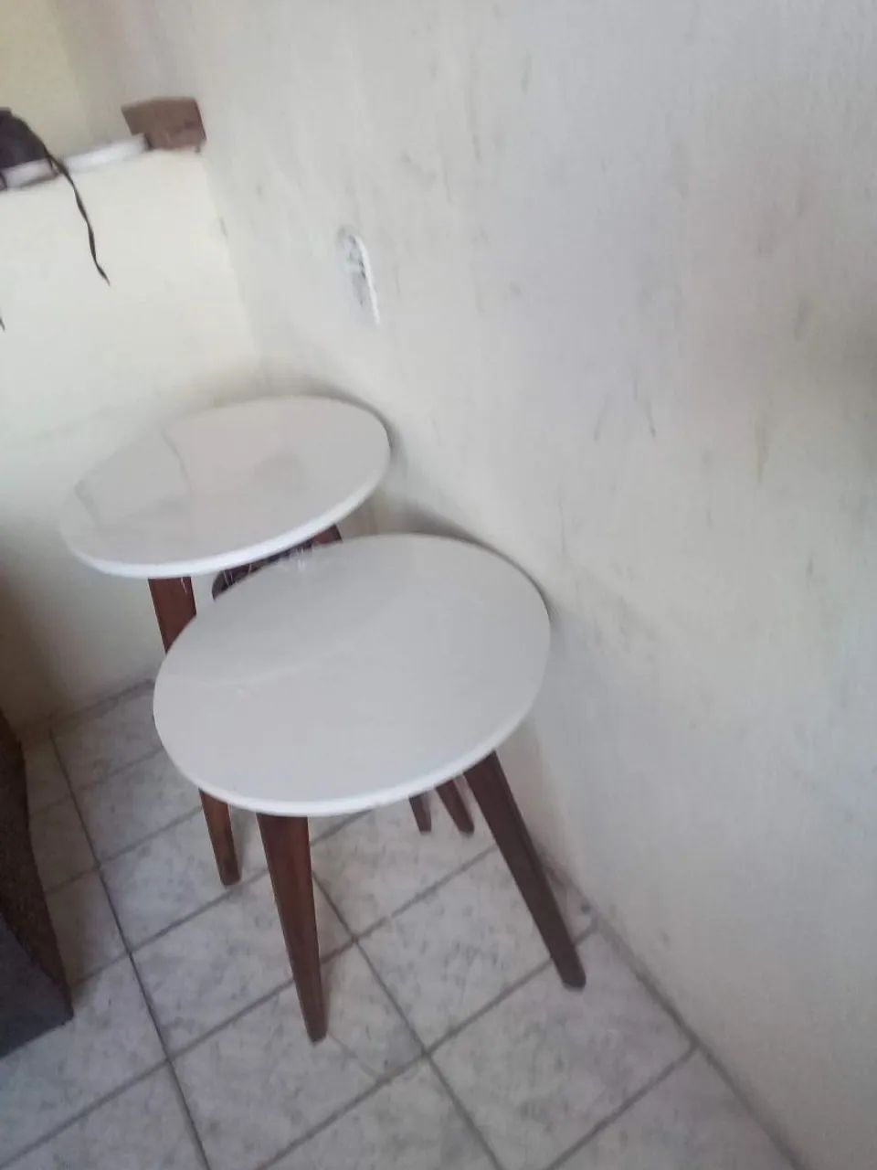 vendo mesinhas de canto 50 reais cada  - Foto 3