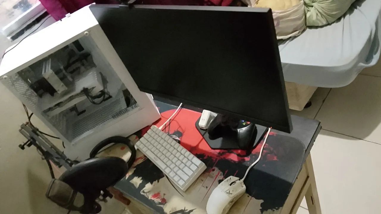 Vendo Pc gamer completo e com cadeira gamer