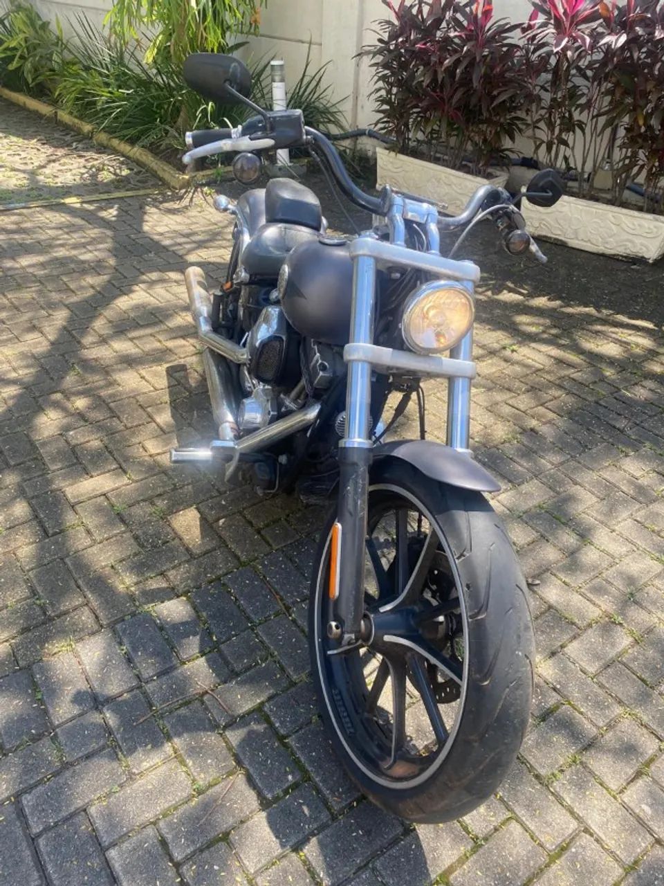 HARLEY-DAVIDSON BREAKOUT 2016 - CINZA - Foto 3