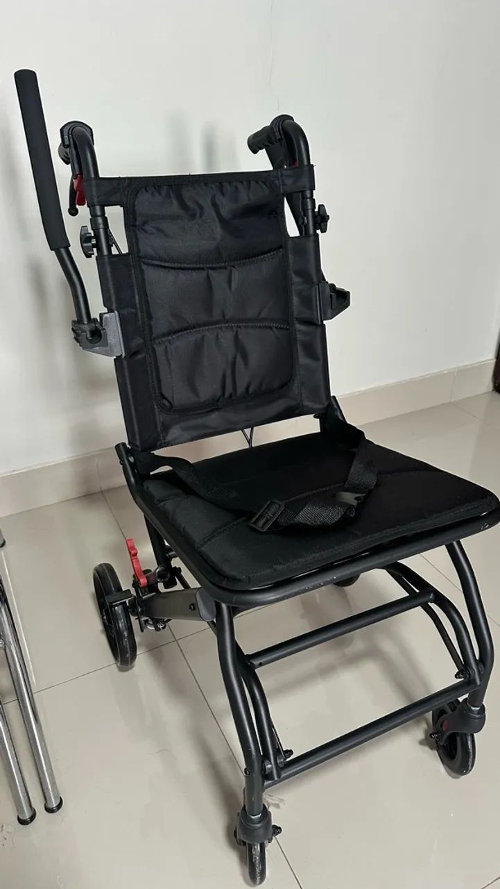 Cadeira de rodas - Foto 3