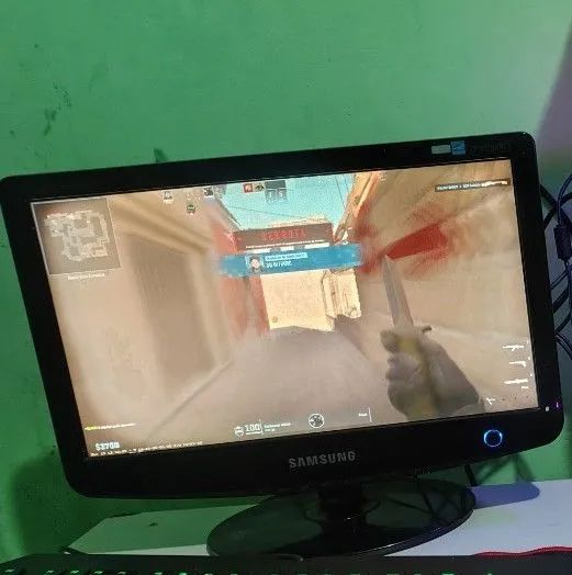 Monitor Samsung 16 polegadas