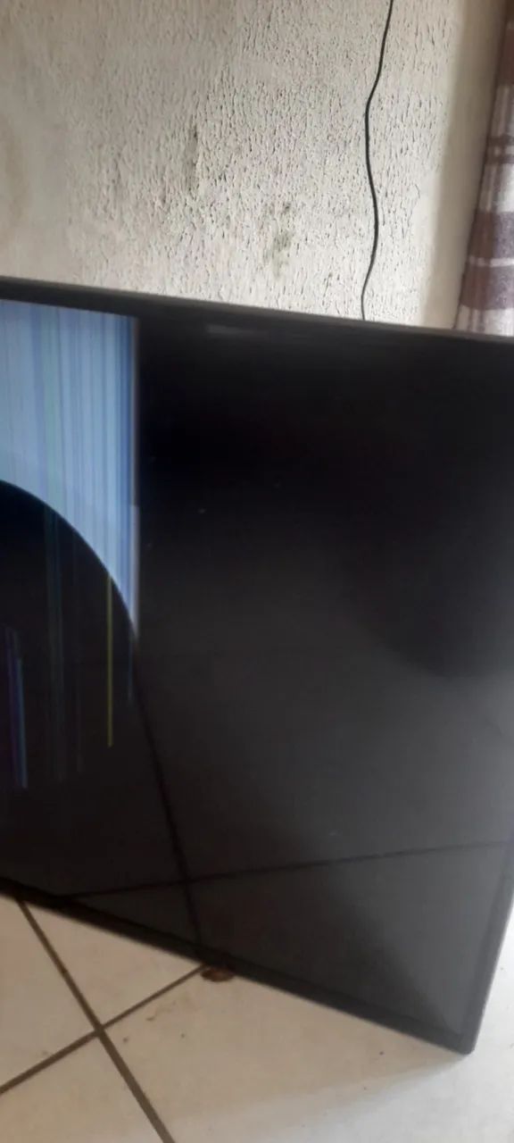 TV LG DE 43 COM DEFEITO - Foto 3