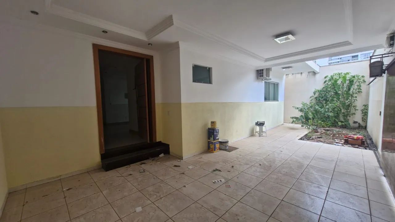 SOBRADO DE 05 QUARTOS, SETOR SUL. - Foto 2