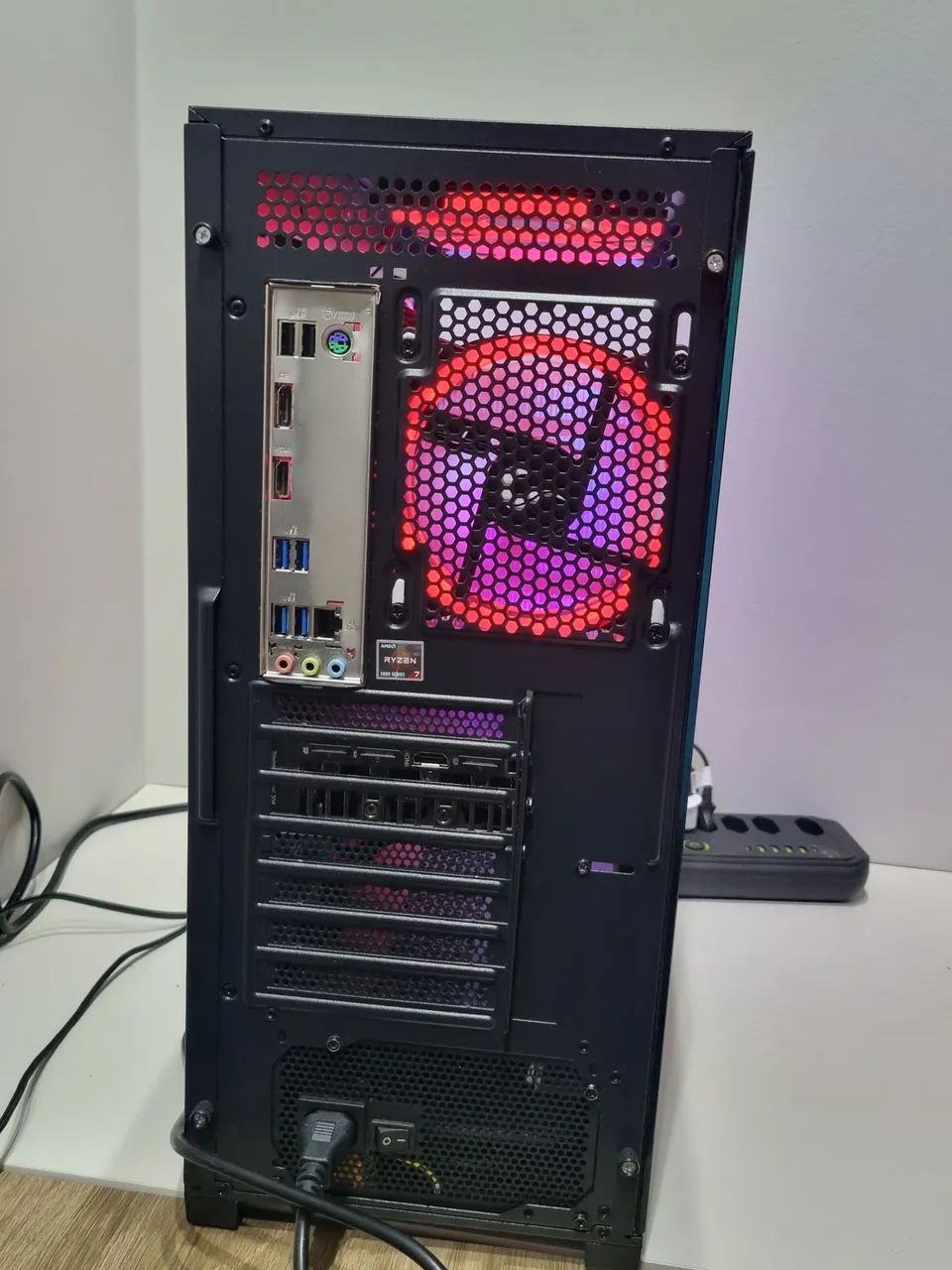 PC Gamer Ryzen75700x/RX7600  - Foto 4