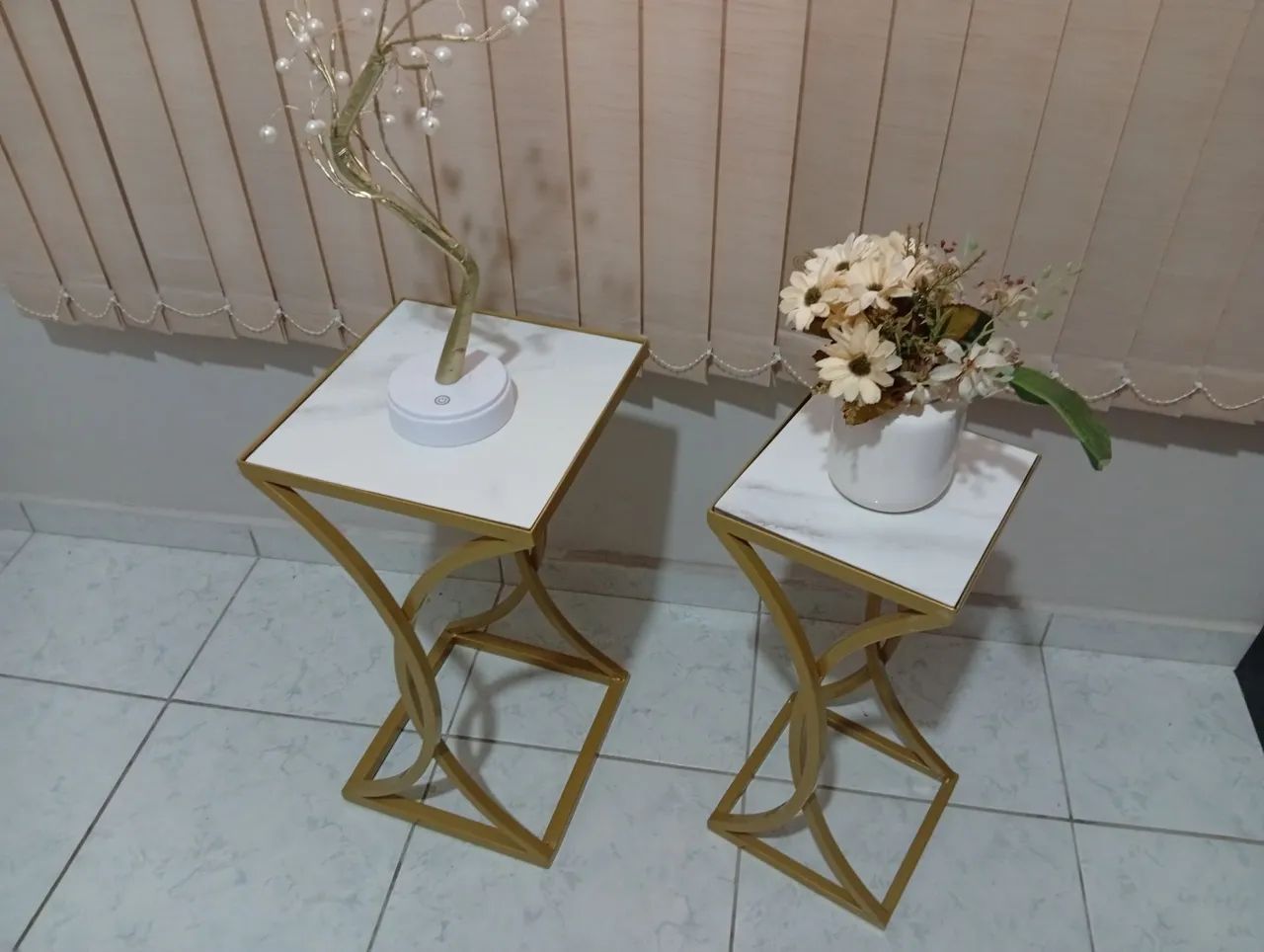 Conj de 2 mesas de canto - Foto 4