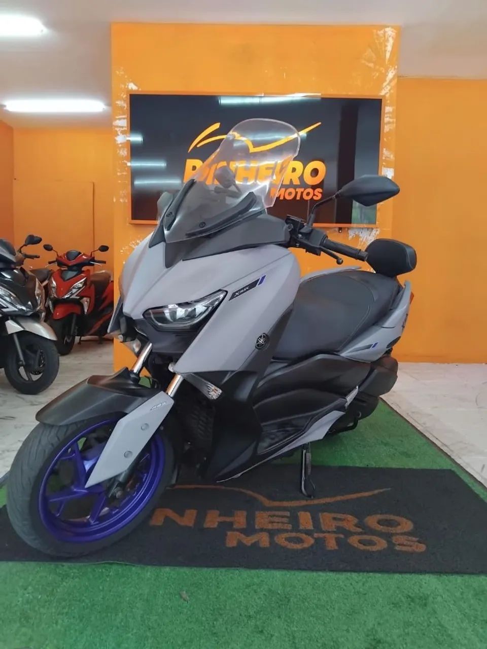 Xmax 250 ABS 2022 - Foto 2