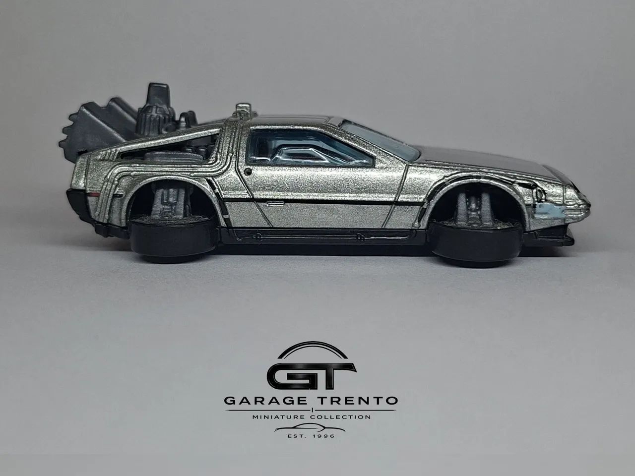 DeLorean Hot Wheels 