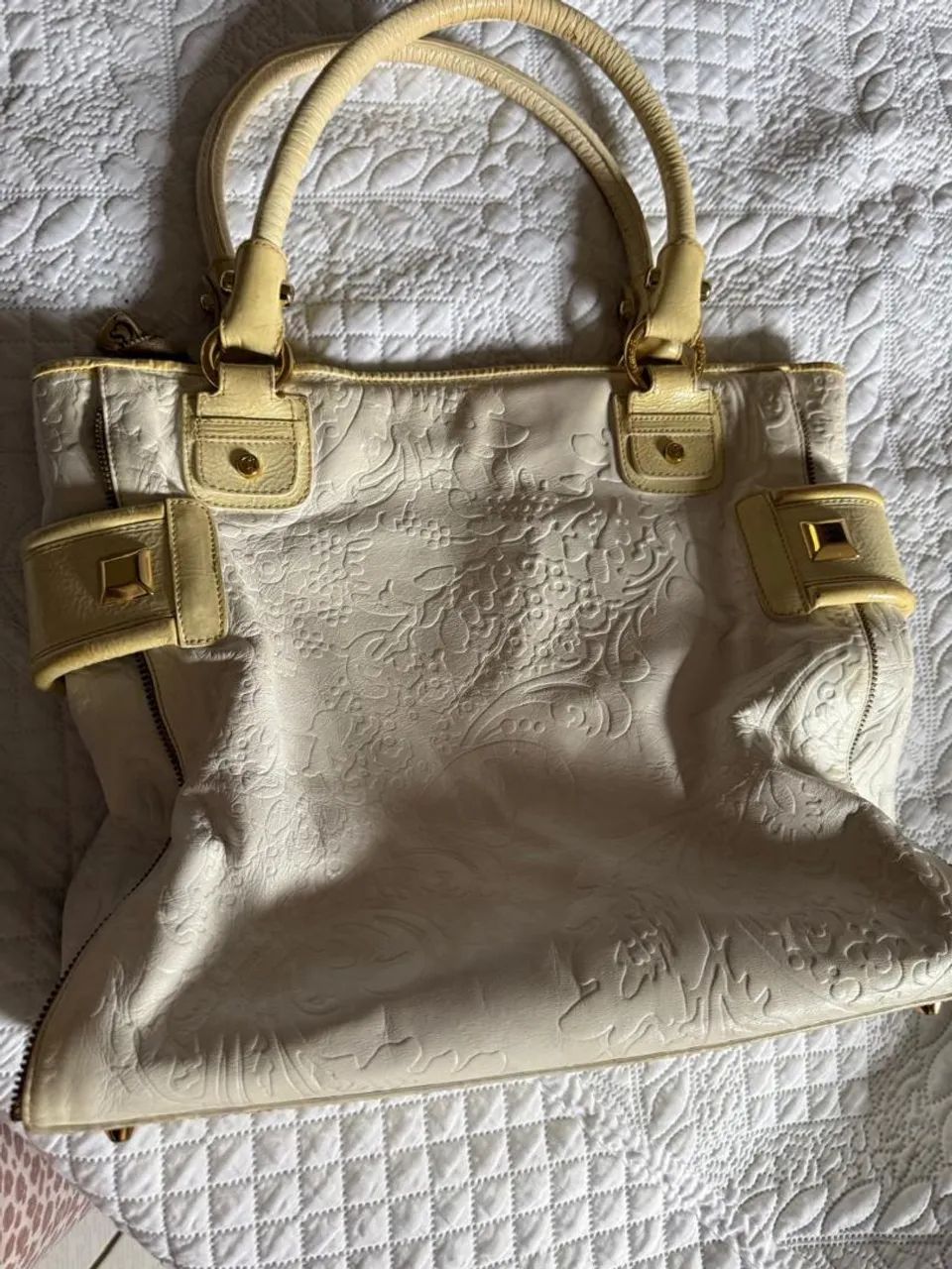 Bolsa branca  de couro carmem steffens.  - Foto 2