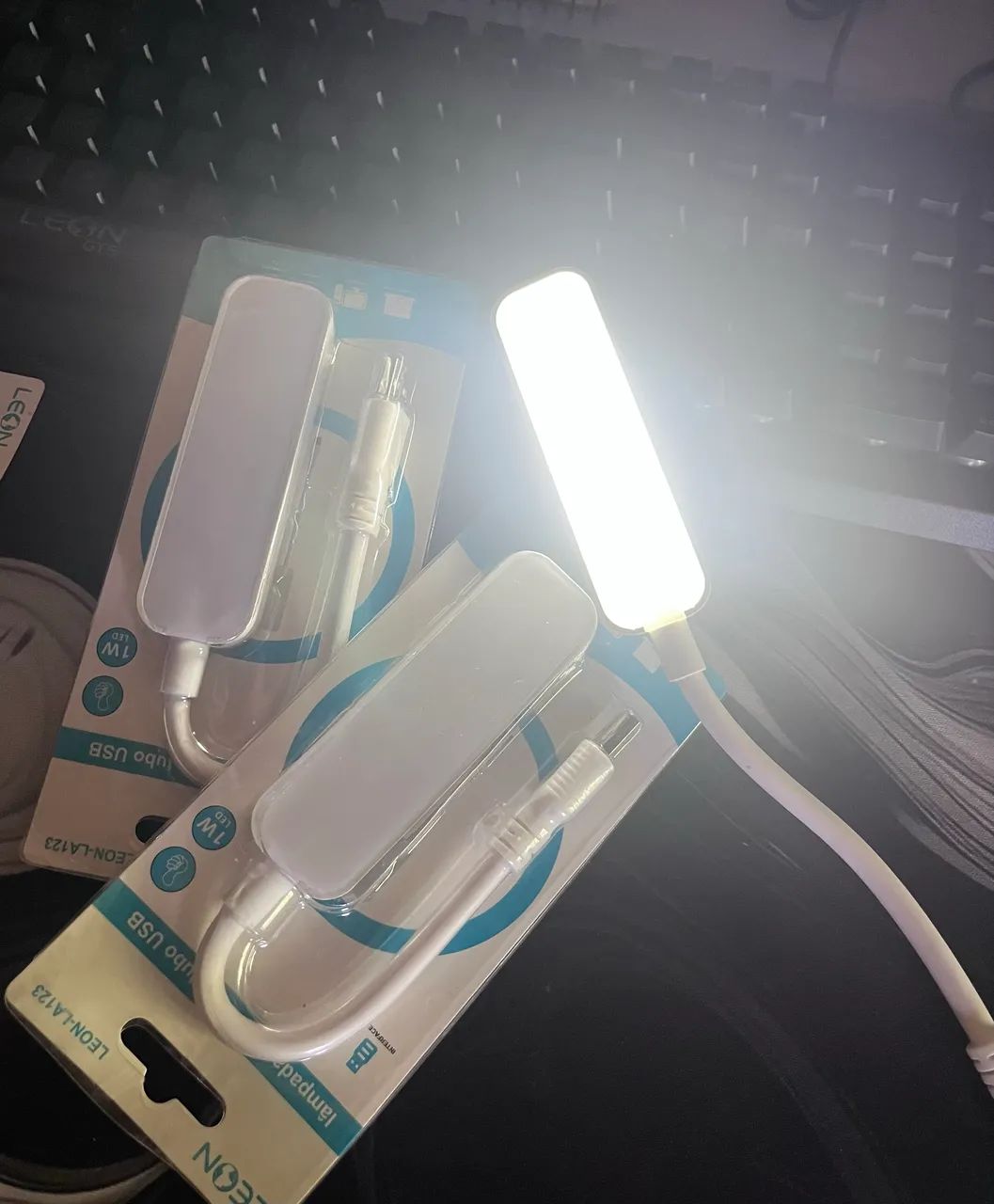 Mini lanterna flexível usb