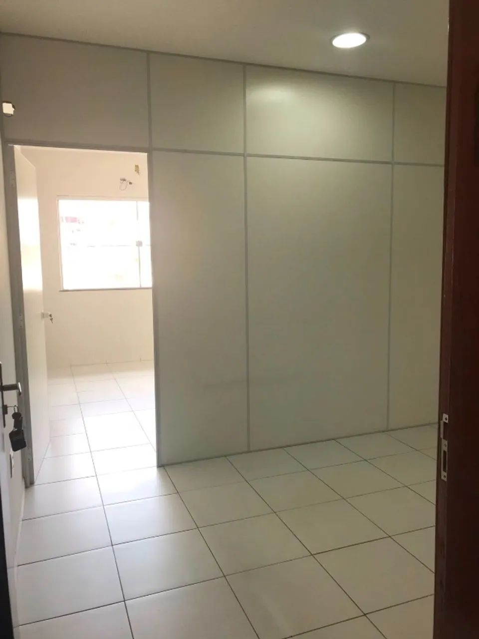 Alugo Sala Comercial Com 30 M² na Augusto Montenegro  - Foto 2