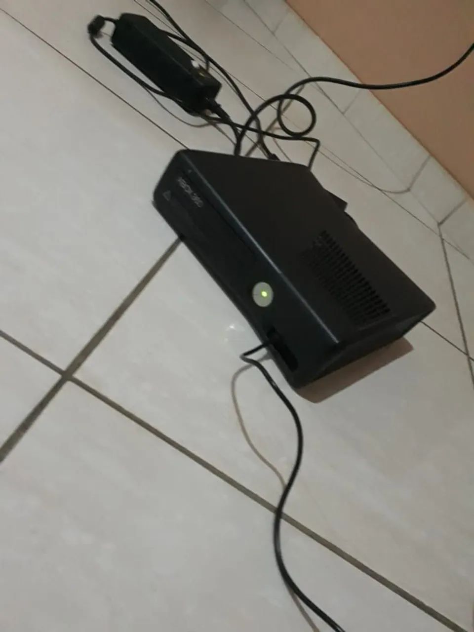 Xbox 360 desbloqueado porém com defeito - Foto 3