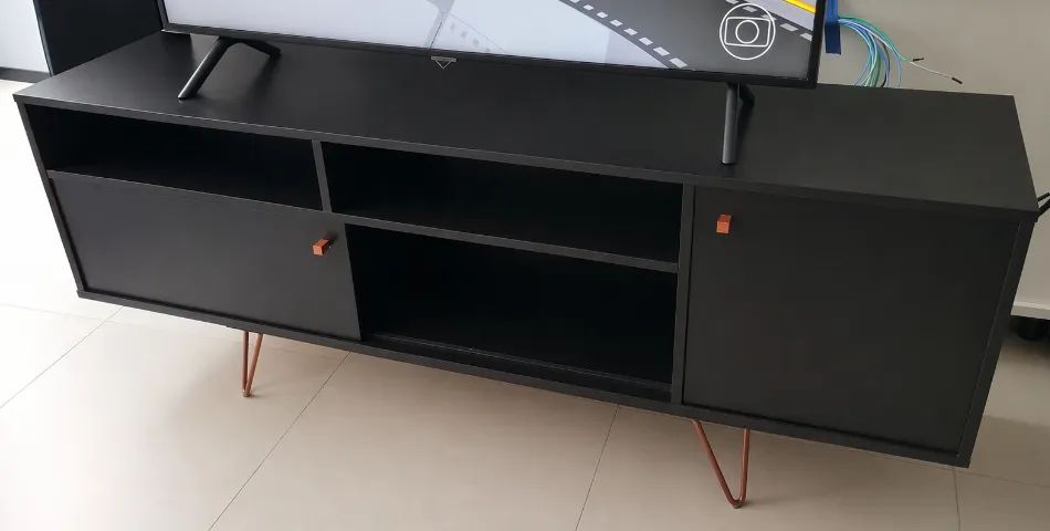 Rack madeira preto fosco bom estado