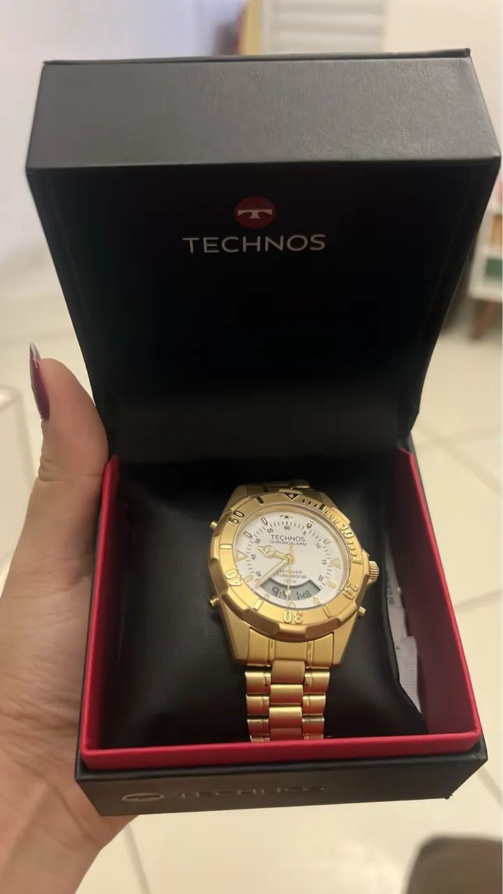 Relógio technos