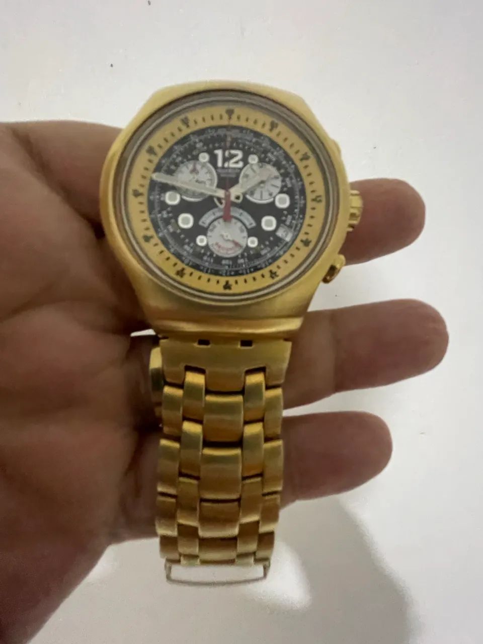 Relógio Swatch cara preta 