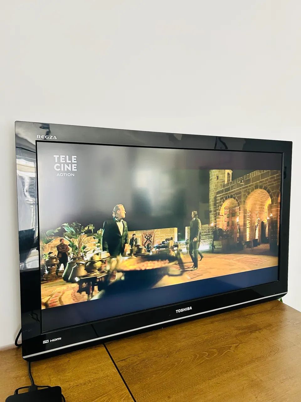 TOSHIBA　REGZA　40インチ　TV TOSHIBA（東芝） テレビ 液晶 TOSHIBA REGZA レグザ 40インチ 外付け