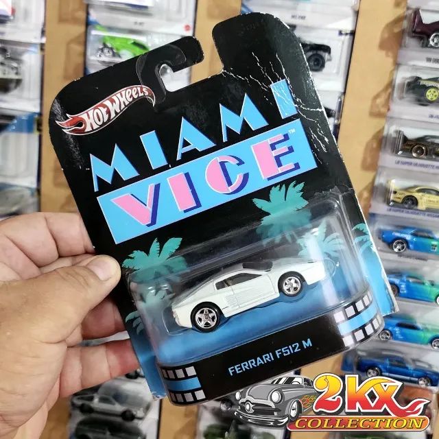 HOT WHEELS - FERRARI F512M - MIAMI VICE - X * - Brinquedos e Jogos