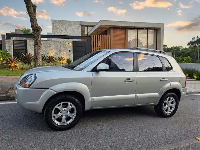 Hyundai Tucson 2.0 16V Aut. 2012