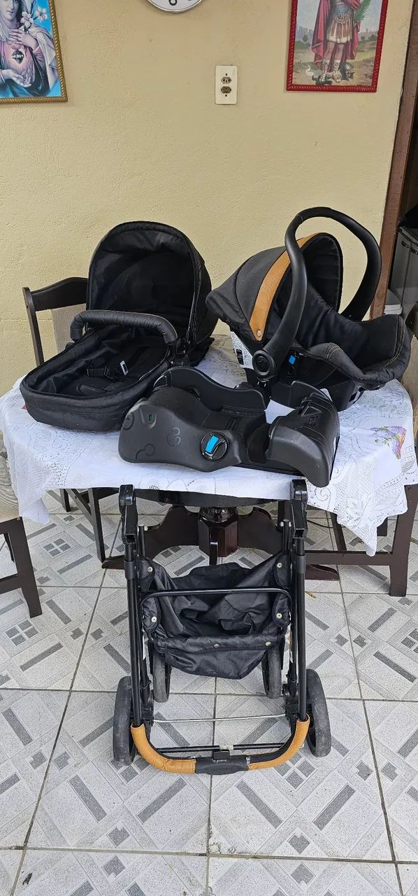 Carrinho e bebê conforto completo  