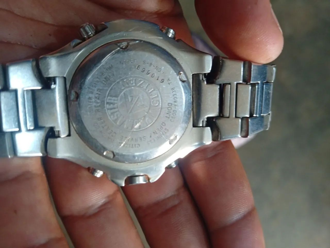 Relógio Citizen original  levo uma queda e parou vendo - Foto 2