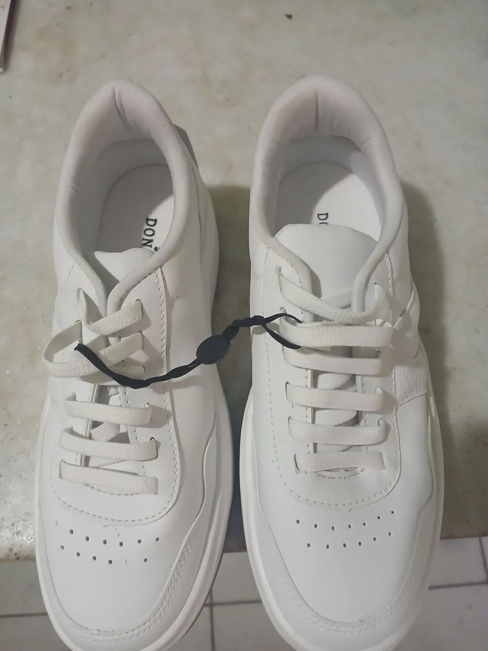 Tenis branco feminino 
