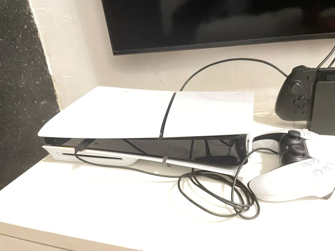 Vendo Playstation 5 Slim 1 tera com leitor. - Foto 2