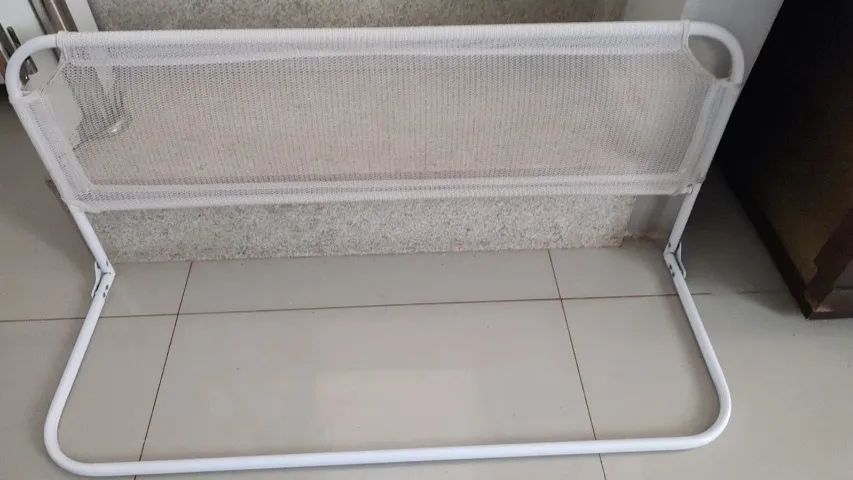 Grade de proteção para cama