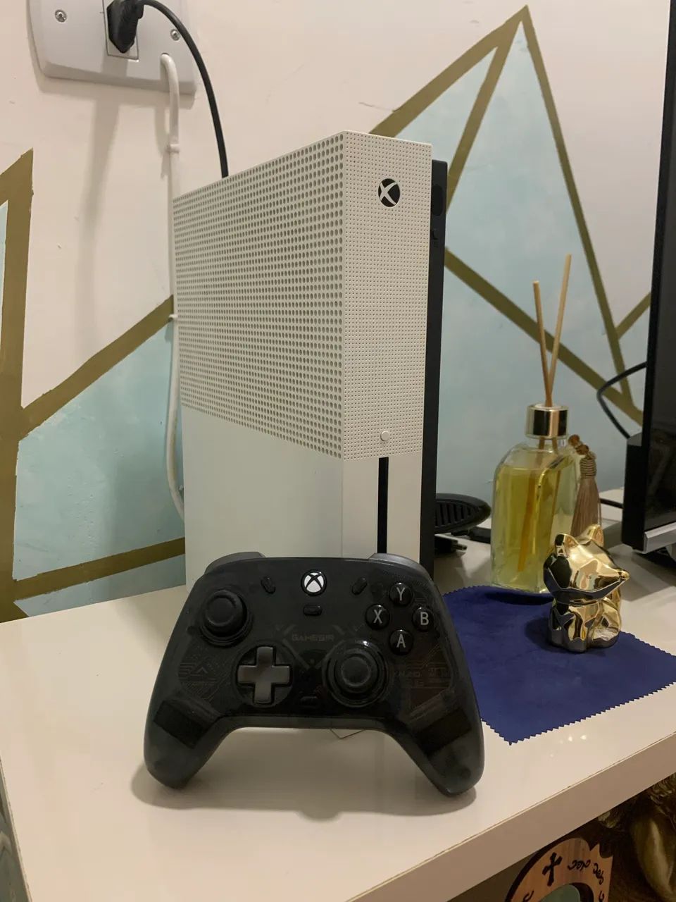 XBOX ONE S COM CAIXA - Foto 4