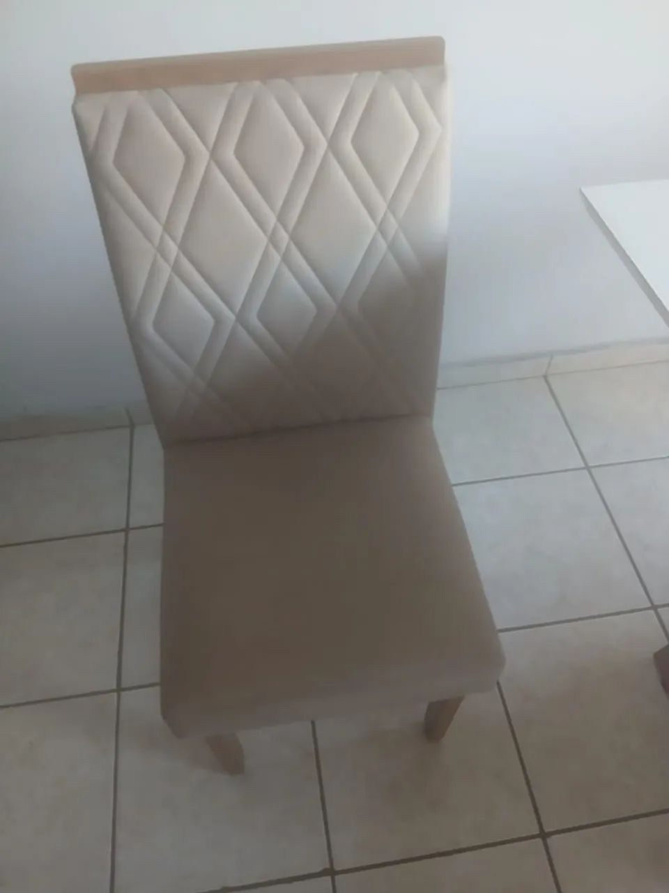 Mesa quadrada de quatro lugares - Foto 3