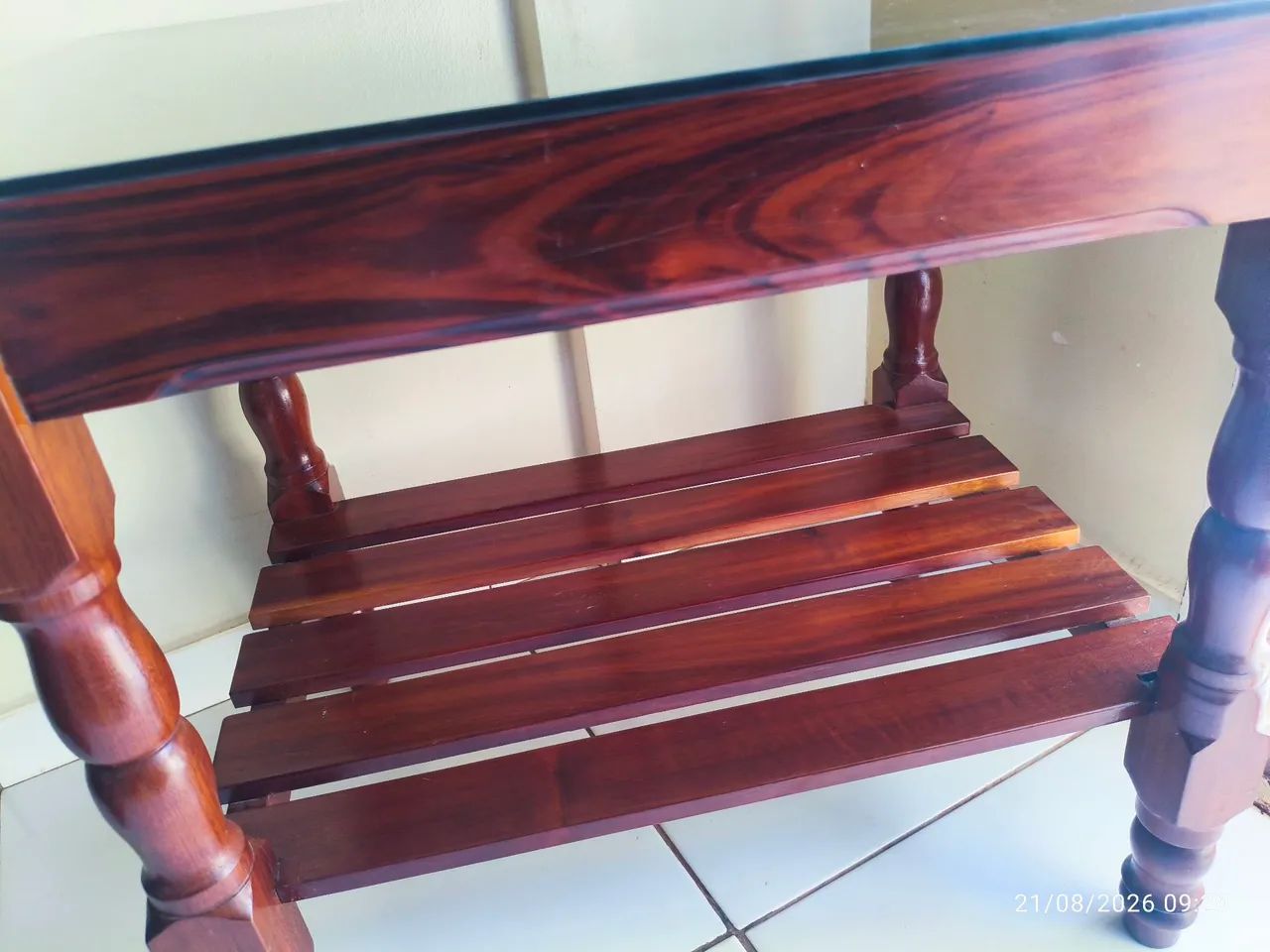Mesa de centro c/ tampo de vidro - Foto 4